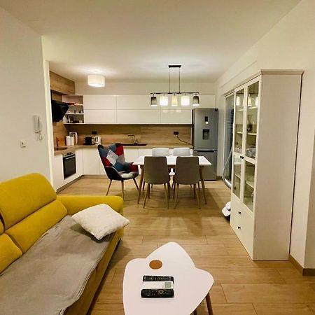 Alida Valli Apartment Kaštela エクステリア 写真