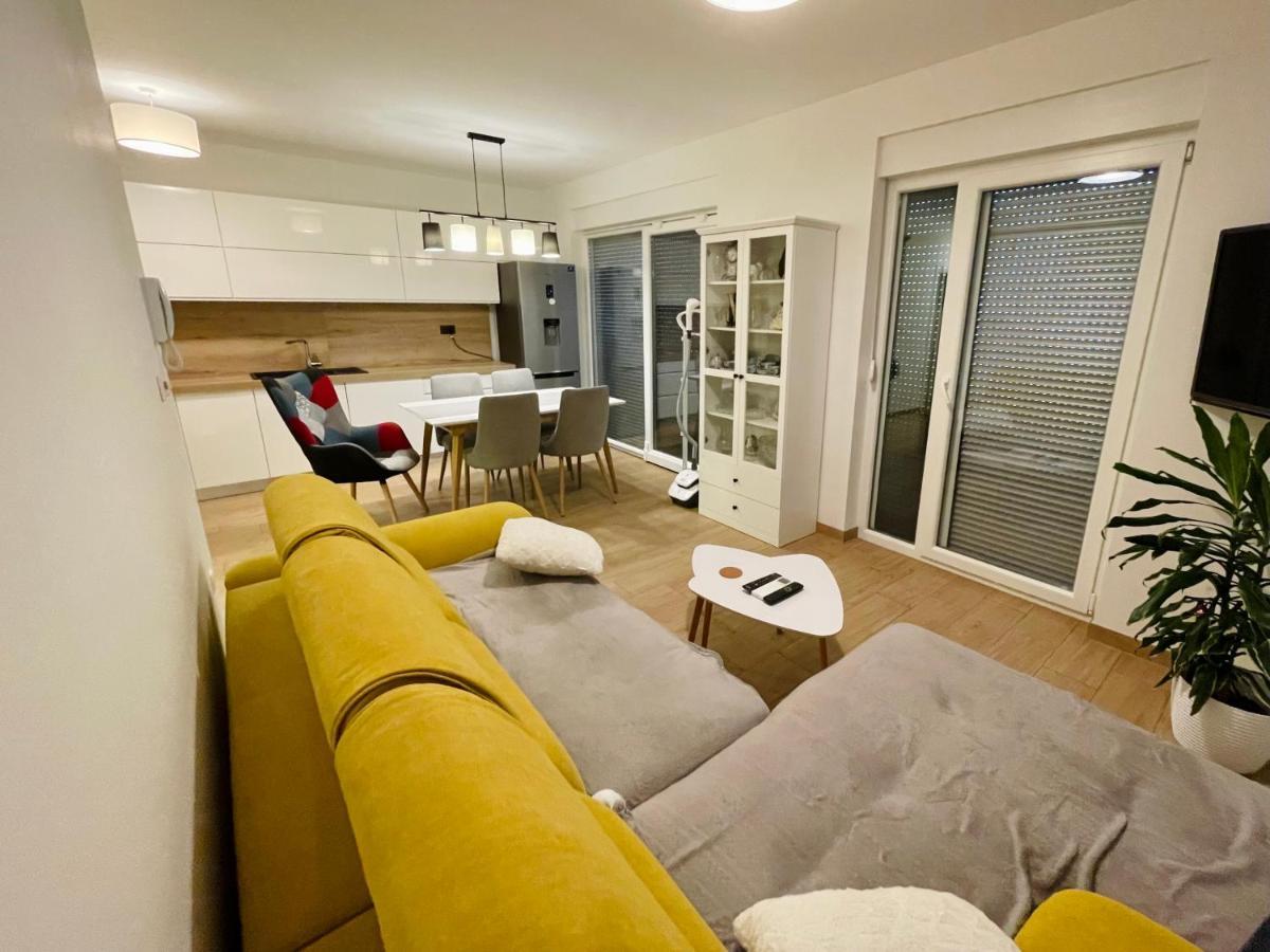 Alida Valli Apartment Kaštela エクステリア 写真