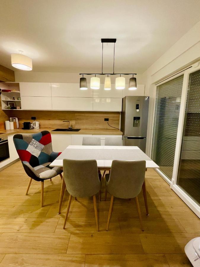 Alida Valli Apartment Kaštela エクステリア 写真